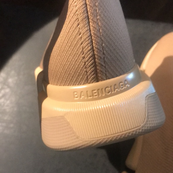AUTHENTIC BALENCIAGA NUDE NWT - Picture 7 of 8
